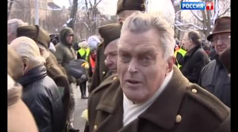 Бывшие эсэсовцы прошли маршем по центру Риги