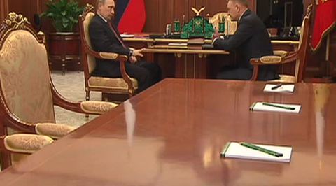 Мурманский губернатор ушел в отставку, а рязанский ответил за есенинские места