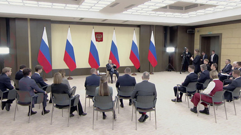 Владимир Путин встретился с участниками IV Конгресса молодых ученых
