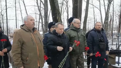На Марковском кладбище Йошкар-Олы прошёл митинг памяти неизвестных солдат