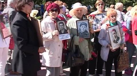 В Великом Новгороде  прошла  патриотическая  акция "Бессмертный полк"