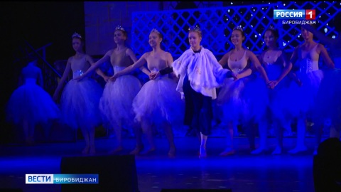 Юные артисты образцового театра танца "Авансцена" вновь порадовали зрителей премьерой