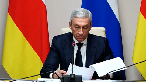 Борис Джанаев провел заседание Совета по инвестициям