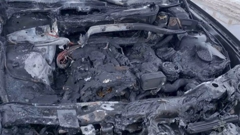 У одного из магазинов Йошкар-Олы горела иномарка