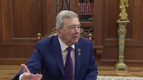 Президент пообщался с главой Центра эндокринологии