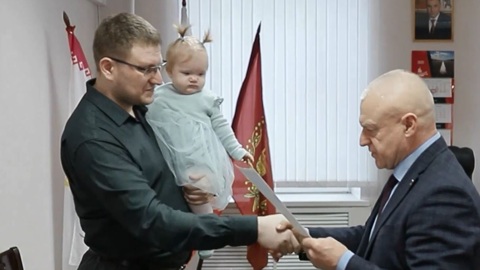 В Оршанском районе вручили многодетным семьям  сертификаты на покупку жилья