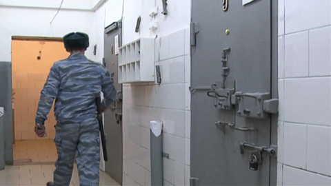 Мобильников в режимных учреждениях стало меньше