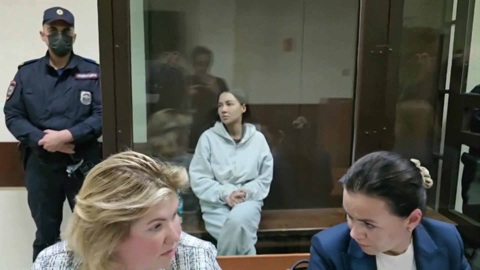 Суд оставил Лерчек под домашним арестом