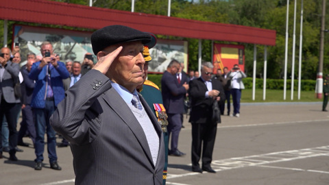 100-летний юбилей отмечает ветеран Великой Отечественной Владимир Янгорев