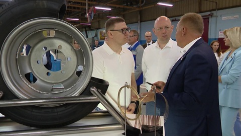 Губернатор Челябинской области ознакомился с работой крупных предприятий Беларуси