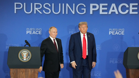 Китай поддержал развитие отношений между РФ и США