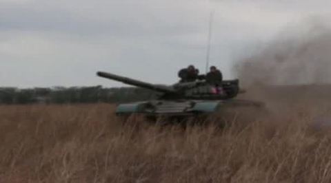 Донецк по-прежнему под огнем 
