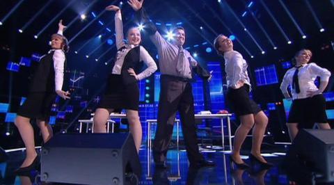 Эфир от 19.10.2014. Семья Морозовых с песней "Бухгалтер"