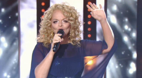 25.10.2014. Лариса Долина с песней А.Евстафьева  "Очередь за мечтой"