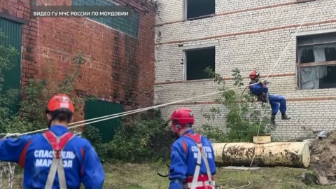 Спасатели Марий Эл приняли участие в окружных соревнованиях по многоборью