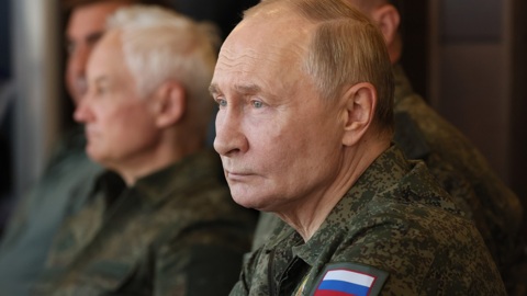 Путин рассказал, как увернулся от мотоцикла