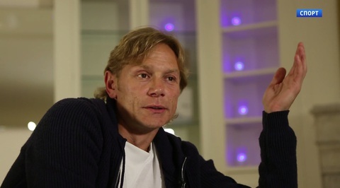 Валерий Карпин