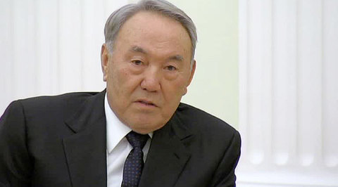 Путин и Назарбаев обсуждают в Москве итоги визита президента Казахстана на Украину