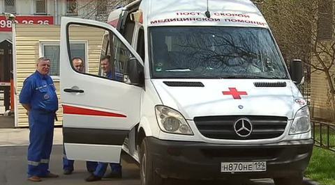 Врачи скорой помощи встретили свой праздник на рабочем месте
