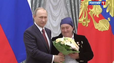 Путин наградил главных тружеников страны