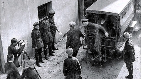 9 декабря. Готские войны, завершение "Ежовщины", искоренение оспы