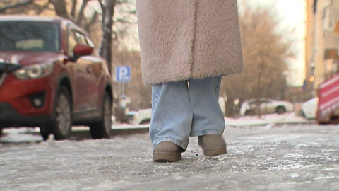 В ледяном "панцире": в Приморье ликвидируются последствия снежного циклона