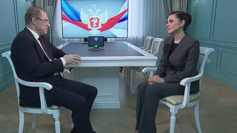 Михаил Мурашко рассказал о вакцине от рака, целевом обучении и передвижных аптеках
