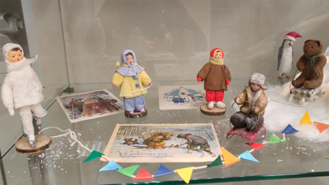 В петербургской мастерской учат делать ёлочные игрушки по старинной технологии