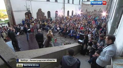 Пучков отвел на тушение Байкала три дня