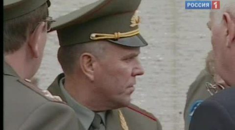 Чиновник зарабатывал на космическом мусоре