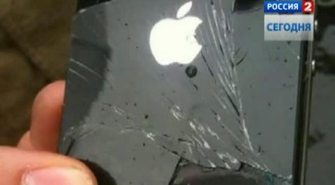 Зажигательный iPhone и писсуары для игр