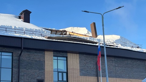 Дело о халатности возбудили после обрушения кровли школы в Новосибирской области