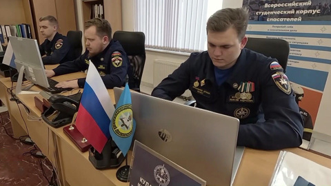 Студенты-волонтеры готовятся оказать помощь пострадавшим от обстрелов ВСУ