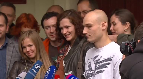 Суд оправдал четырех парашютистов с Котельнической