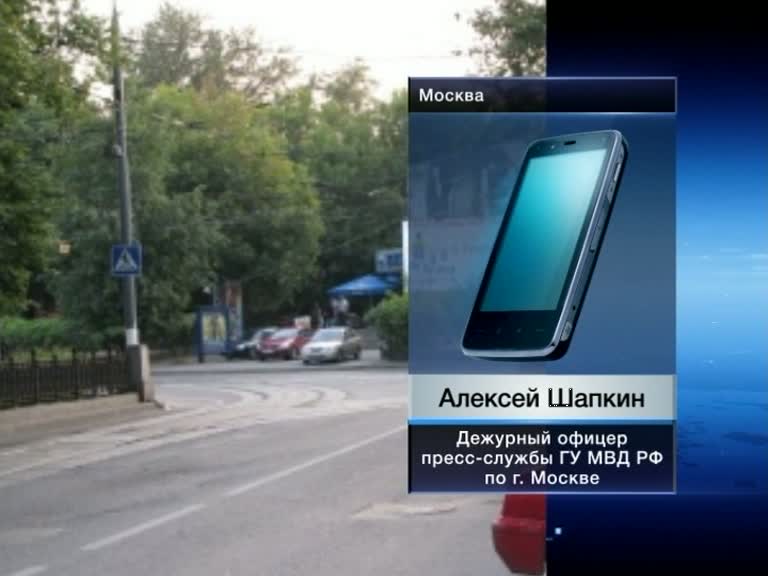 На юге Москвы грабители ранили двух мужчин и отобрали крупную сумму