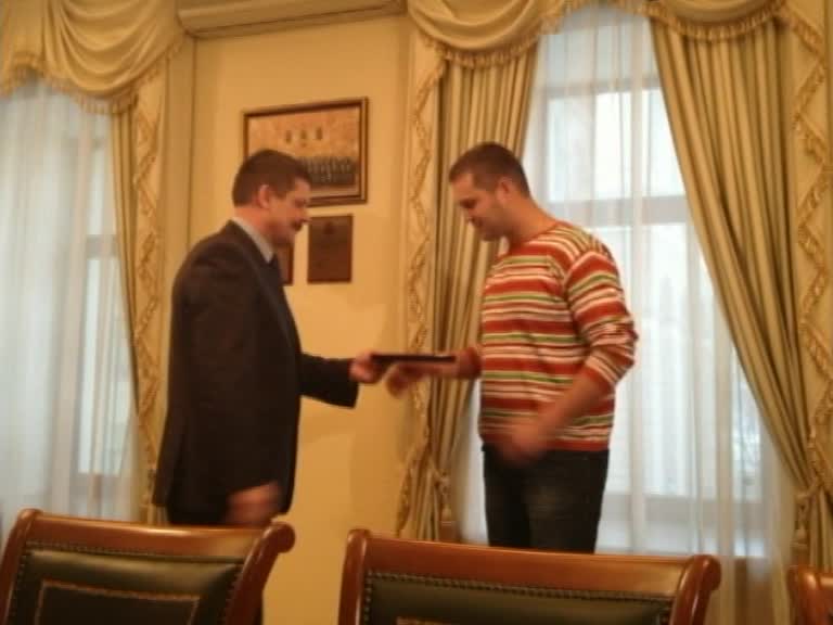 Москвич нашел пропавшего мальчика за сто тысяч