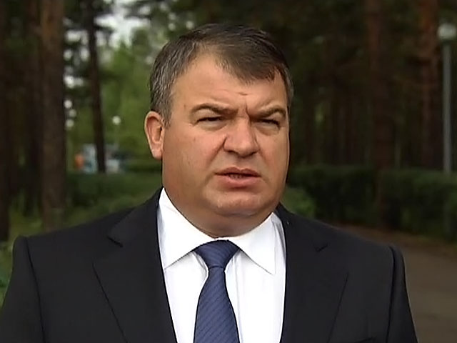 Допрос Сердюкова продлился менее часа