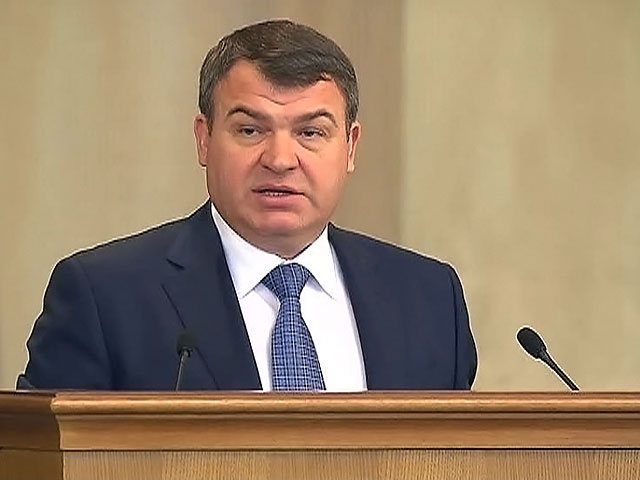 Сердюков отказался отвечать на вопросы следователя