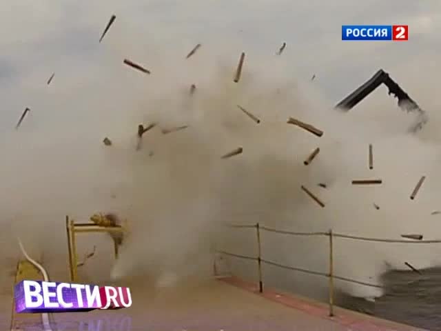 Долгожительница с парашютом, НЛО в вулкане и эффектный спуск