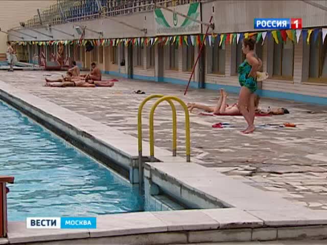 Из-за жары москвичам приходится искать спасительную воду