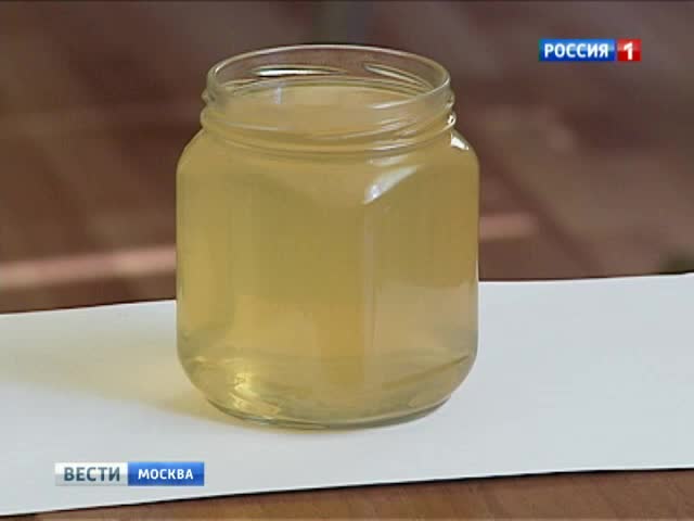 Что течет из крана: спор о цвете и запахе