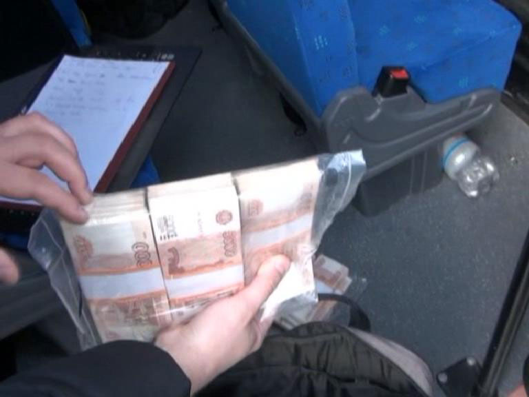 Следователи заинтересовались недвижимостью и счетами мэра Астрахани