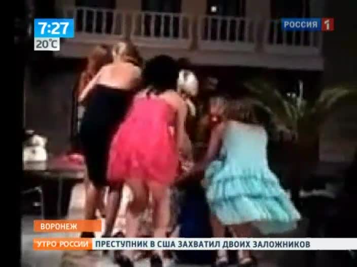 Модели подрались прямо на подиуме
