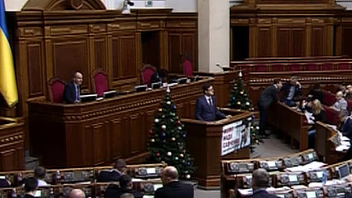 Депутаты не читали текст: Рада приняла бюджет Украины на 2016 год практически вслепую