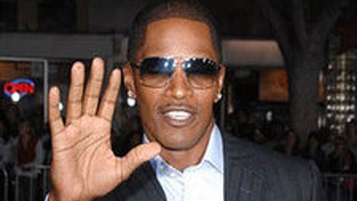 "Прошел через ад, но я вернулся!" Джейми Фокс поделился подробностями госпитализации