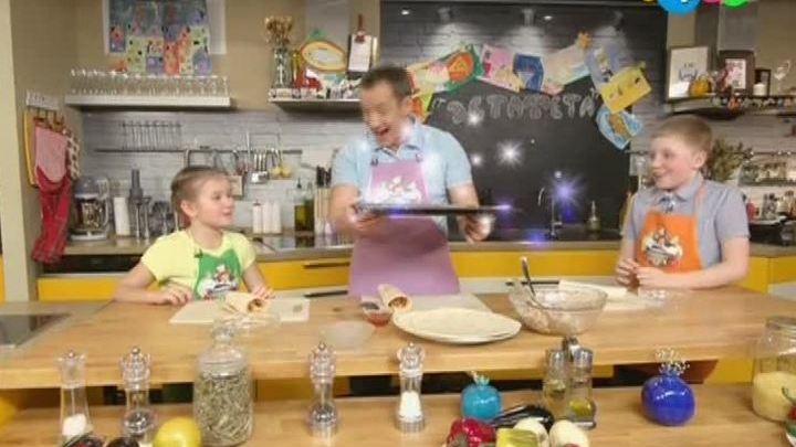 Съедобная эстафетная палочка. Кулинарный баскетбол. Керлинг на тарелке