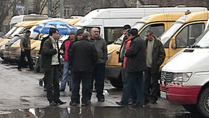 Единый билет будет действовать при проезде в московских маршрутках