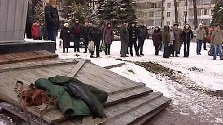 Мэр Брянска может лишиться кресла из-за гибели в коллекторе малыша