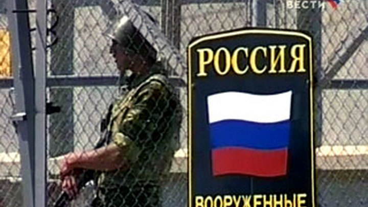 Россия должна Киргизии за базу 15 миллионов, а Киргизия России – полмиллиарда
