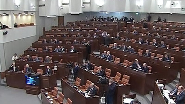 ЕР предложила проверять пожилых чиновников на вменяемость